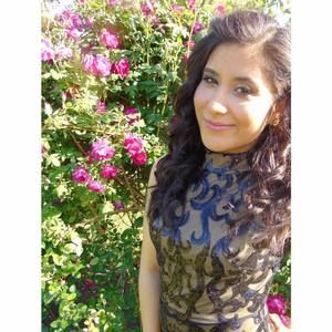 Meet your Posher, Lina